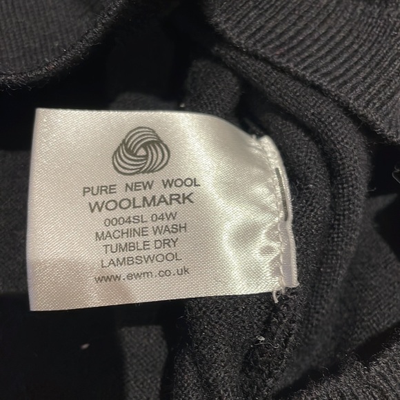 Mock neck lambswool black turtleneck NWOT - Picture 6 of 6